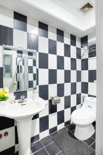 OYO 138 White Palace Hotel